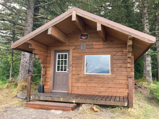 Bob Hinman Memorial Cabin Exterior