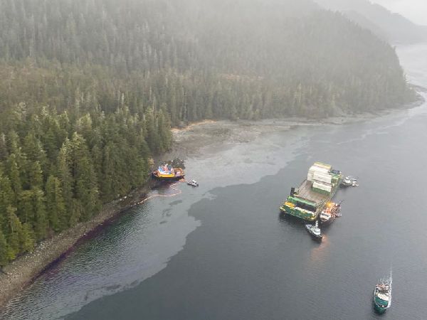 March 21, 2022 Tug Western Mariner grounding in Neva Strait. Photo from the Situation Report 