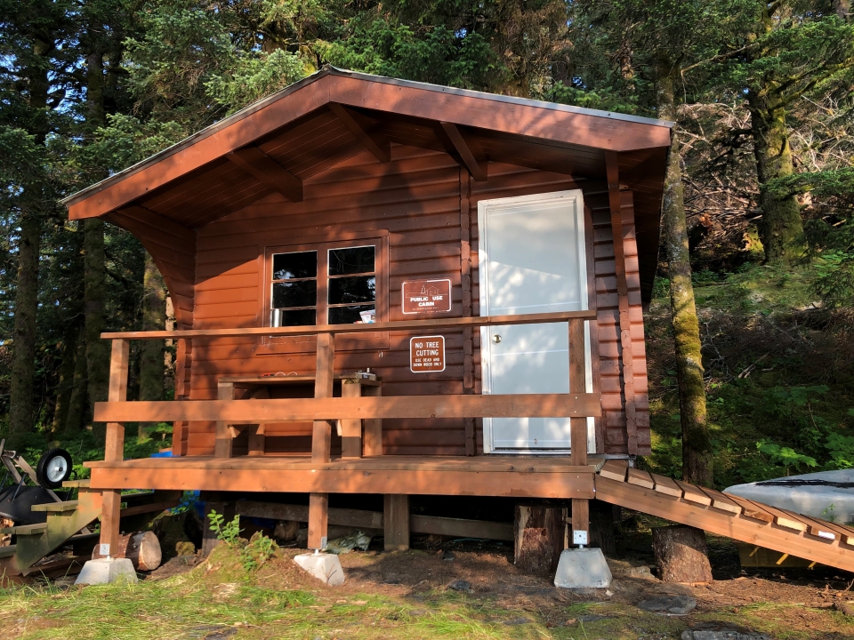 Laura Lake Cabin Exterior