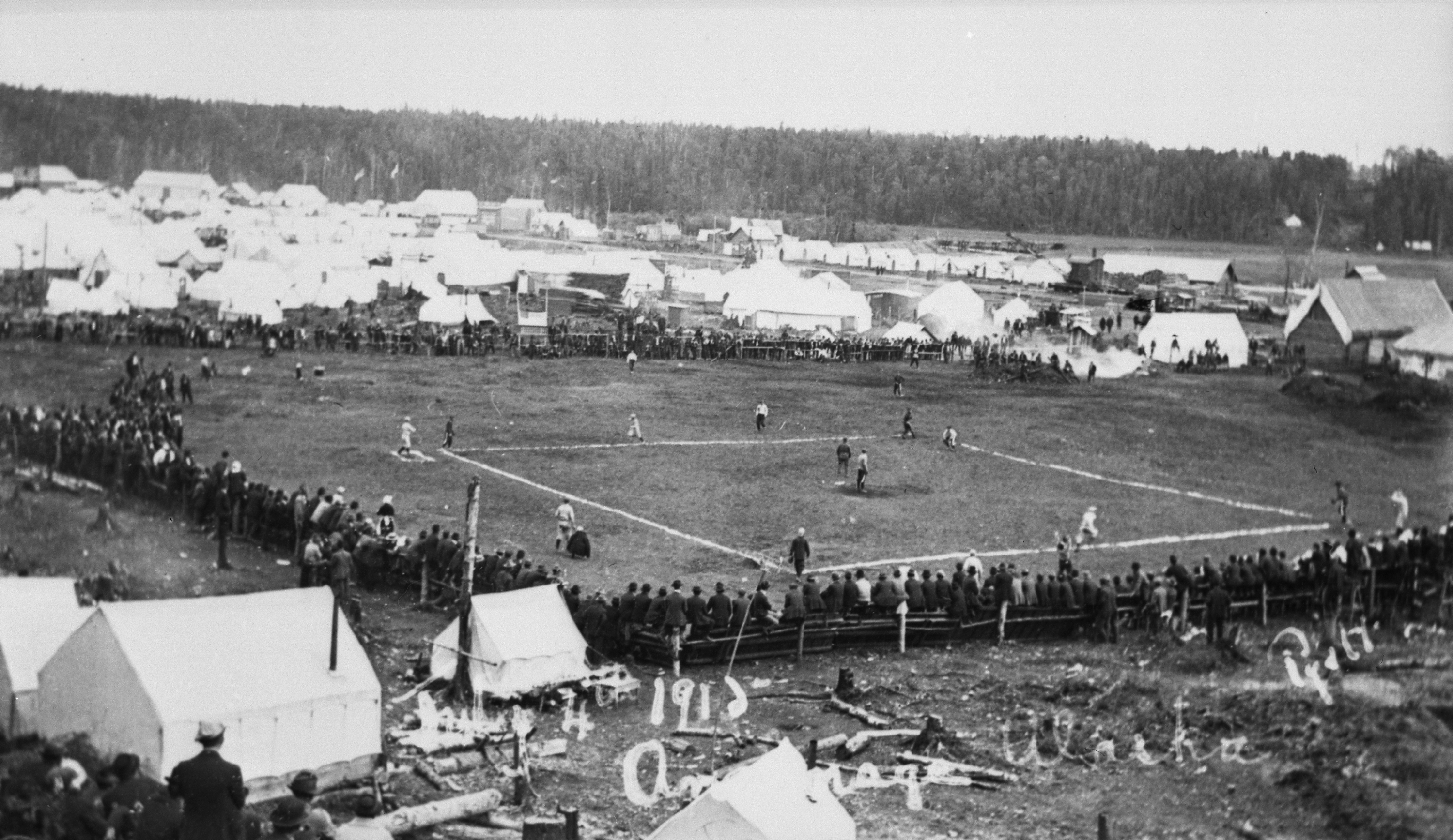 Anchorage-Ship Creek field, July 4, 1915. Photo by Sydney Laurence. Courtesy of the Anchorage Museum.