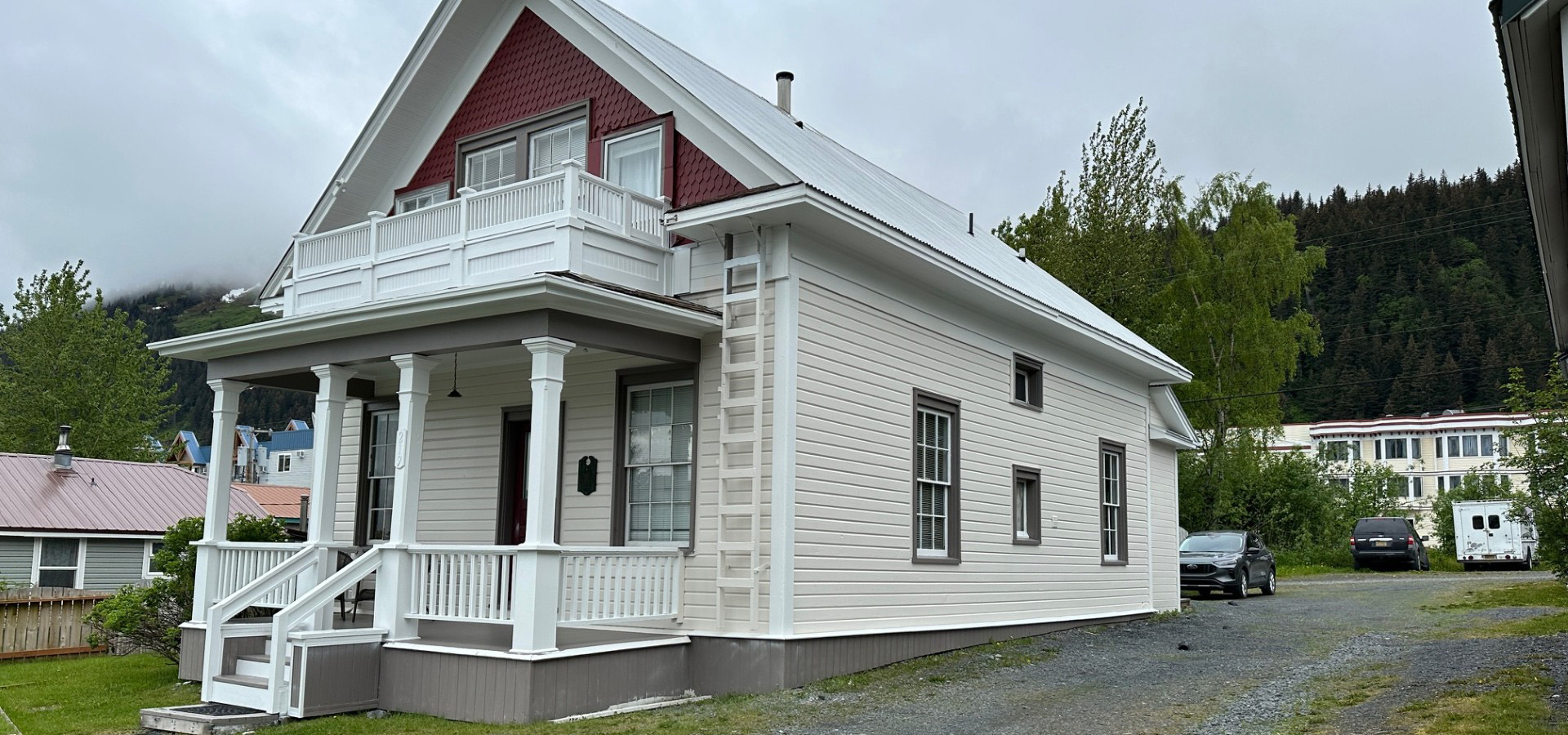 Seward Cable House - Photo by Tanguy Librecht