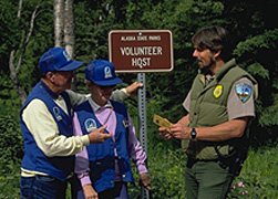 Volunteer hosts with ranger